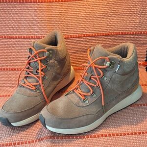 Women’s Toms Brown Ankle Boots with Orange Laces, Size 11